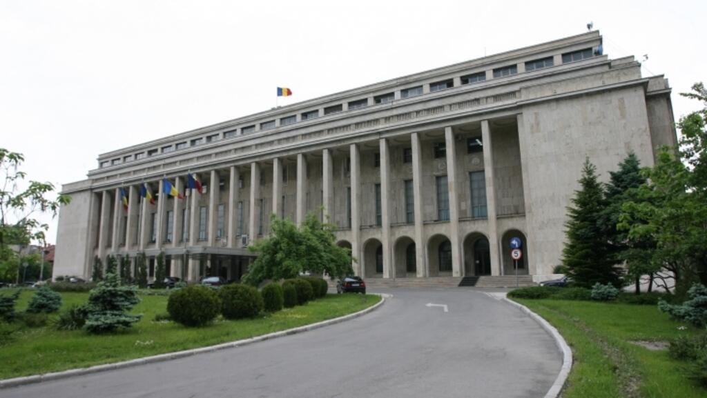 Privilegiile funcionarilor publici si opozitia la schimbare