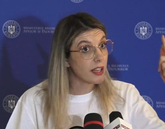 Scandal la Ministerul Mediului Buzoianu cu protestatarii
