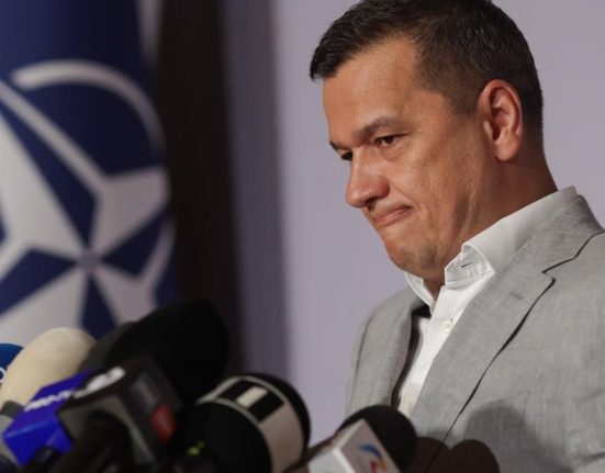 Scandalul Funeraliile lui Iliescu continua Grindeanu convoaca sedinta pentru PSD