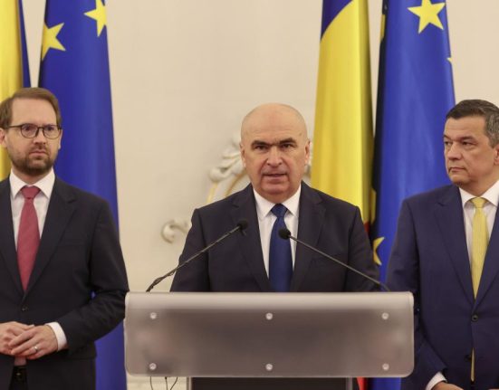 Scandalul PSD USR intarzie reforma pensiilor speciale
