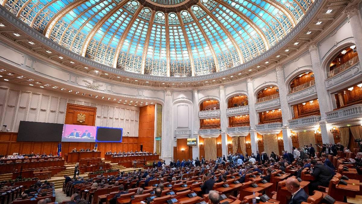 AUR anunta atacarea proiectelor Guvernului Bolojan la Curtea Constitutionala