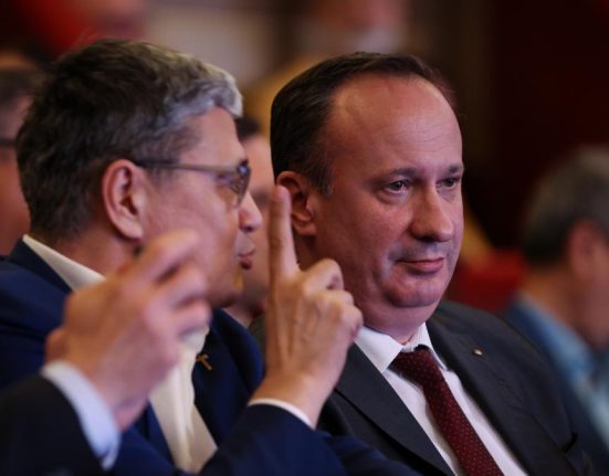 Adrian Caciu il ataca pe Marcel Bolos in scandalul organul genital