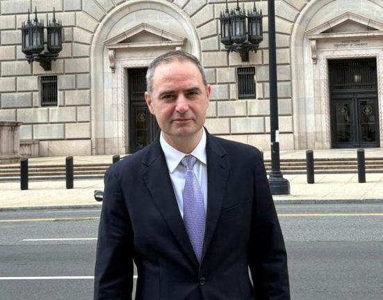Alexandru Nazare vizita la Washington pentru investitii