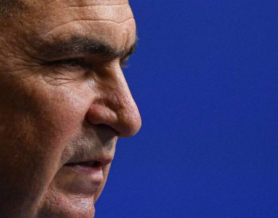 Bolojan Un partid unionist foloseste ajutorul pentru Moldova pentru a rasturna Guvernul