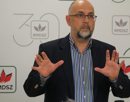 Cati bugetari vor fi concediati din Primarii