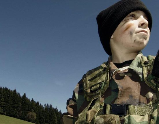 Copiii rapiti din Ucraina sunt trimisi in centre de indoctrinare
