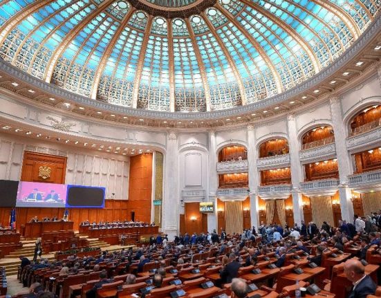 Deputatii din POT si SOS Romania creeaza grup independent