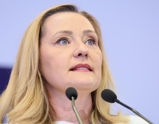 Elena Lasconi ataca dur pe premierul Ilie Bolojan