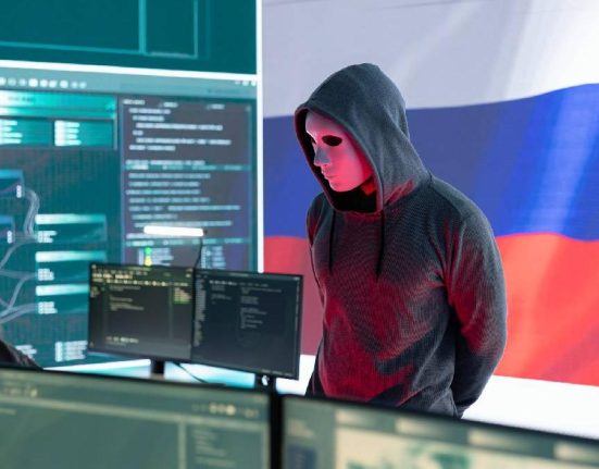 Investigare sub acoperire Ferma de troli a lui Putin