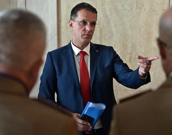Ionutz Mosteanu condamna incalcarea spatiului aerian NATO de Rusia