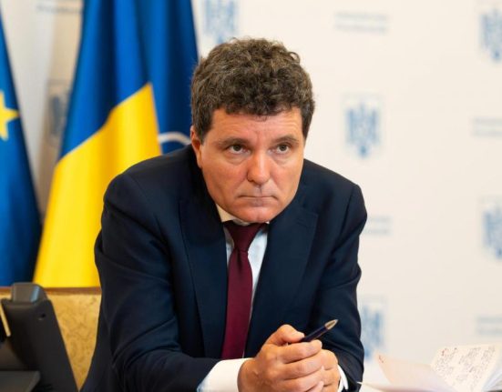 Liderii Coalitiei merg marti la Nicusor Dan