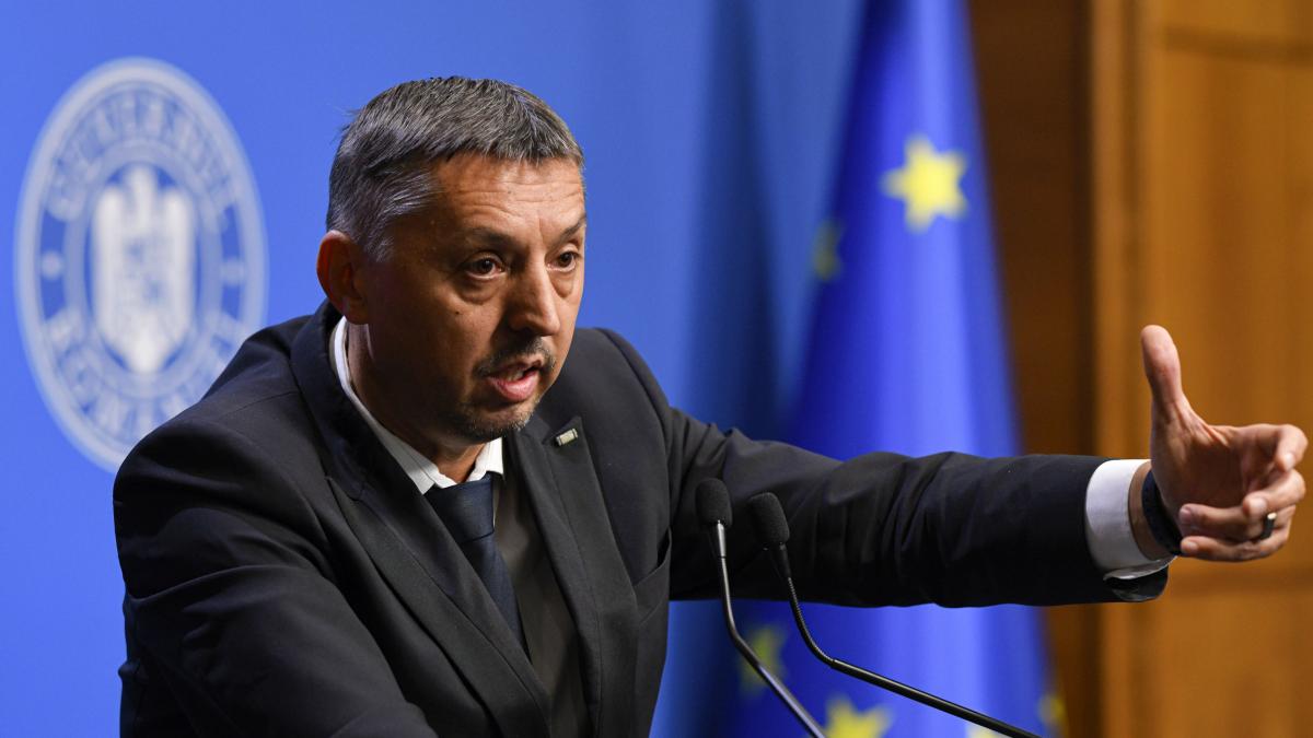 Ministrul Daniel David cere directorilor sa informeze parintii