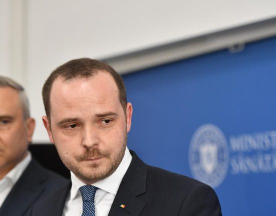 Ministrul Sanatatii CNAS are datorii de 11 miliarde lei