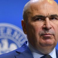 Pe ce criterii vor fi concediati bugetarii Bolojan In 9 din 10 cazuri vor fi pastrati oamenii buni