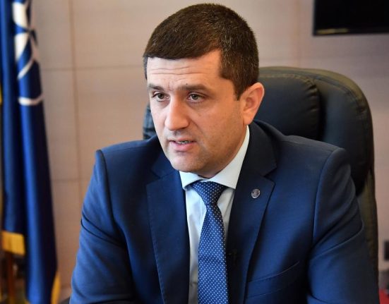 Radu Miruta Romaero are cabina de vopsit dar foloseste hangarul ca depozit