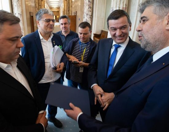 Scandalul organului genital Grindeanu isi apara colaboratorul Ciolacu