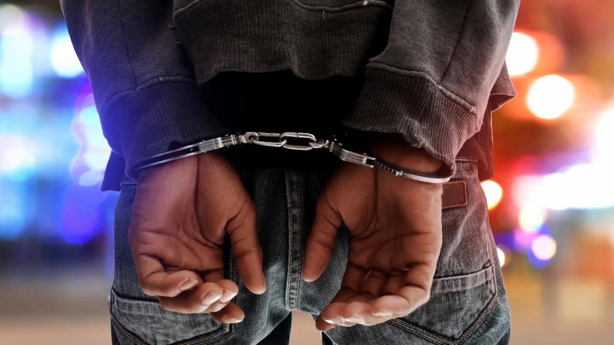 Tanarul de 17 ani acuzat de amenintari arestat 30 zile