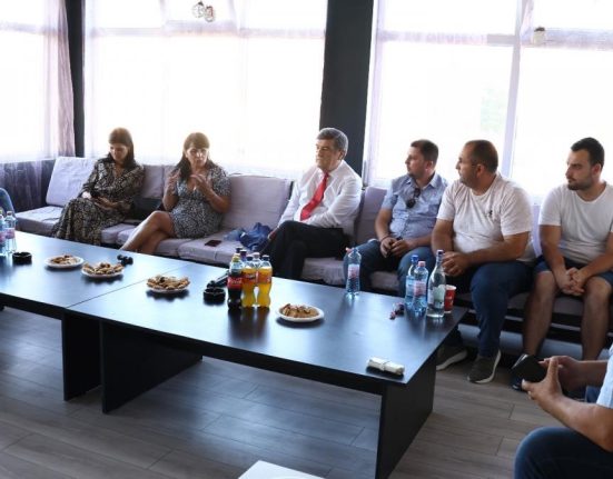 Teroare administrativa in Ulmi Giurgiu Oamenii temandu se de edilul autoritar
