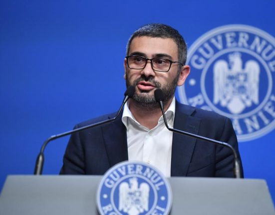Toate pensiile pe card Ministrul Muncii Nu afectam dreptul de a alege