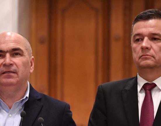 Grindeanu il ameninta pe Bolojan dupa scandalul din Coalitie