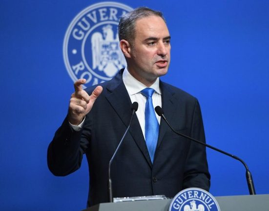Guvernul Bolojan taie 17 5 milioane lei de la Presedentie