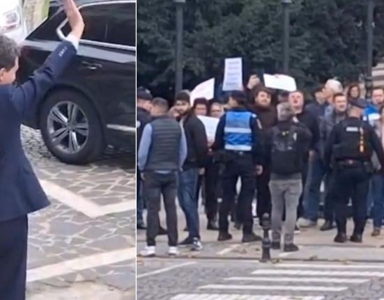 Nicusor Dan le a zambit si le a facut cu mana huiduitorilor