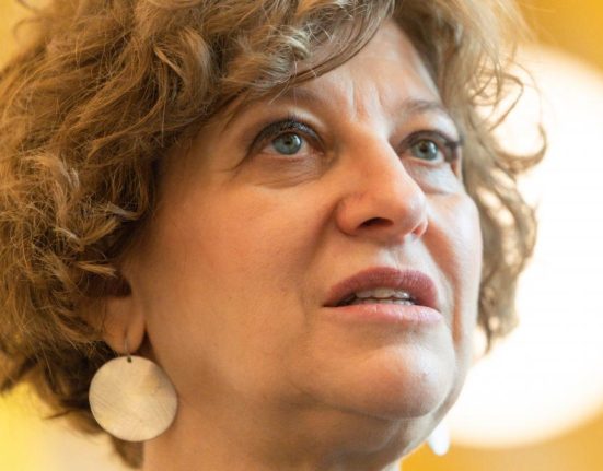 Oana Gheorghiu depune juramantul ca vicepremier
