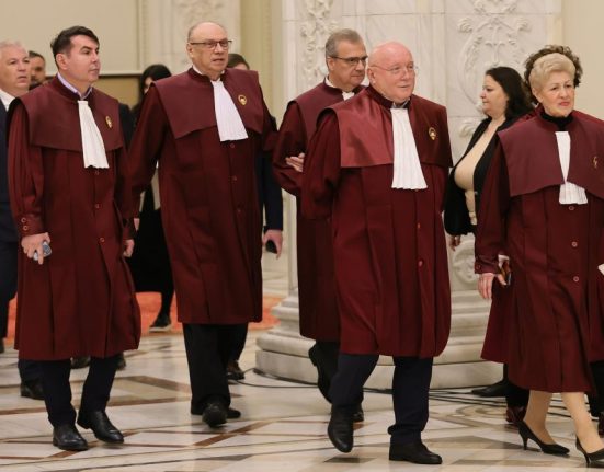 Reforma pensiilor speciale respinse esec al societatii