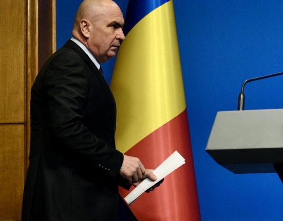 cumulul pensie salariu ar putea fi interzis curand