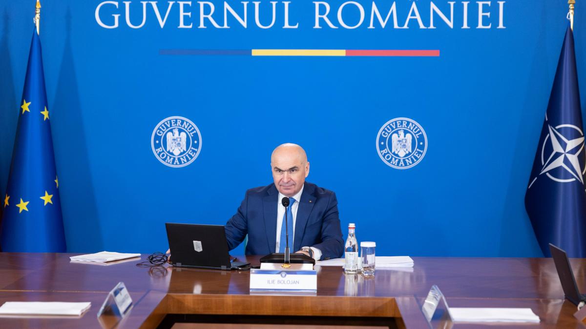 Bolojan despre taieri 10 din salarii pot lucra la sporuri