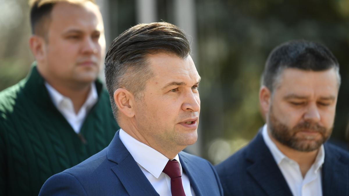 Camera Deputatilor a adoptat legea privind cota minima de sportivi romani