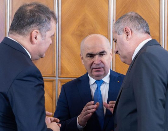 Cati bugetari vor fi concediati in 2026