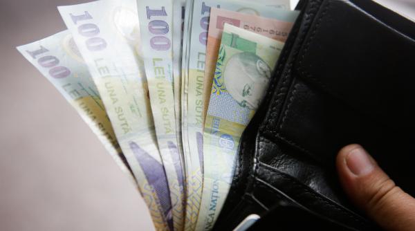 Cumulul pensiei cu salariul interzis pentru profesori si medici