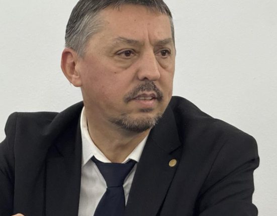 Daniel David vrea sa reformeze invatamantul rural