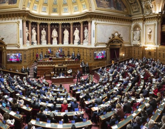 Franta schimba definitia penala a violului si agresiunilor sexuale