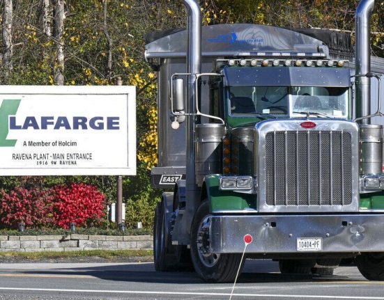 Lafarge proces in Paris pentru finantarea terorismului in Siria