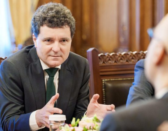 Nicuor Dan discuta cu liderii coalitiei si magistratii