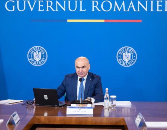 Scandal in Parlament PSD si AUR vor explicatii de la Bolojan