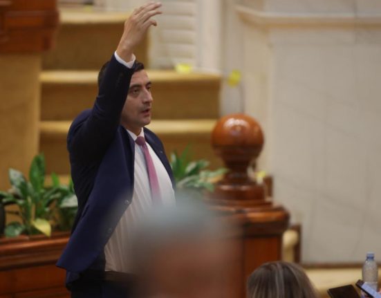 AUR anunta ca nu are semnaturile pentru suspendarea lui Nicuser Dan