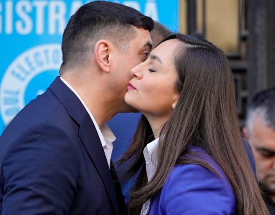 Anamaria Gavrila acuza ca a fost fortata sa o sustina pe Alexandrescu