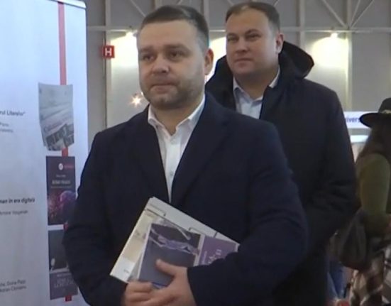 Ce carti si a cumparat Ciprian Ciucu la vot