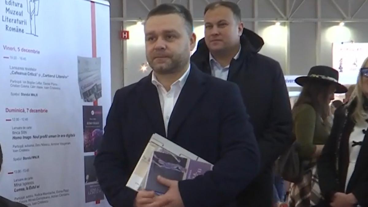 Ce carti si a cumparat Ciprian Ciucu la vot