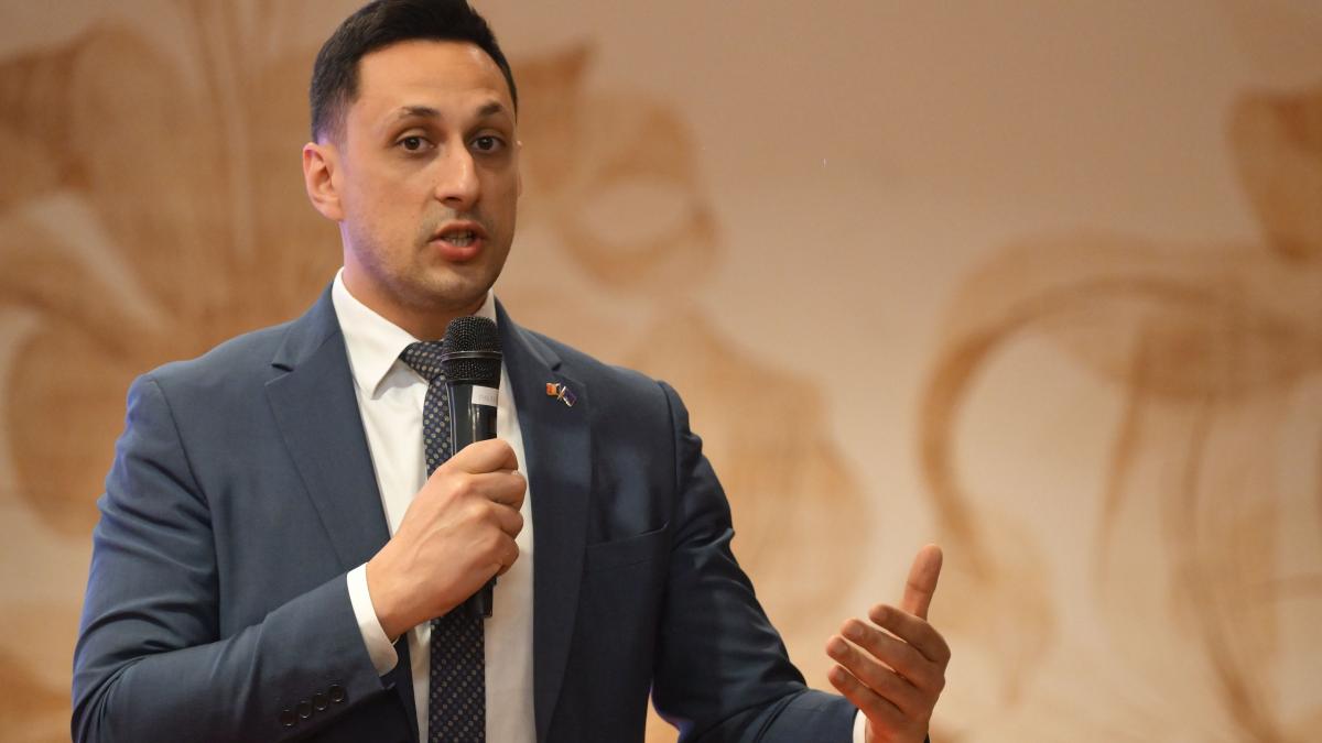 Culisele retragerii lui Vlad Gheorghe din alegeri 1 Culisele retragerii lui Vlad Gheorghe din alegeri