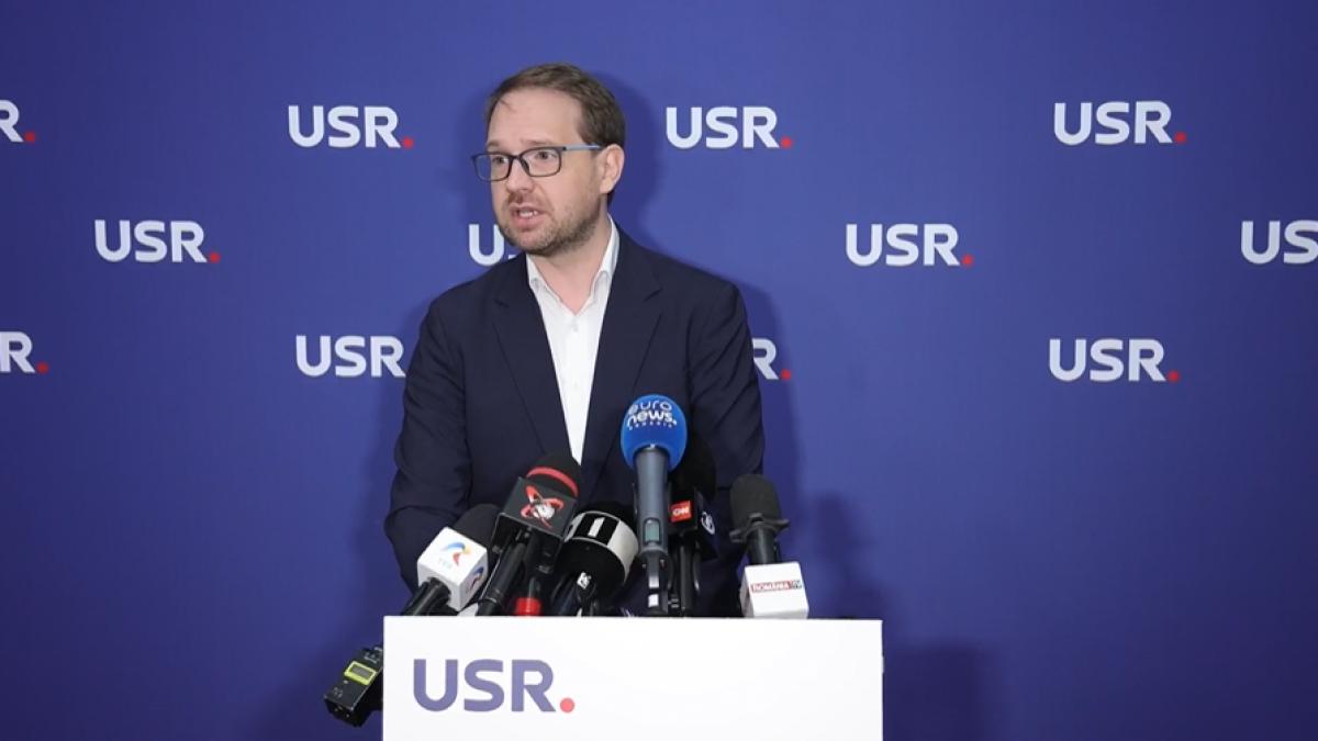 Dominic Fritz convoaca Congresul USR dupa esecul din Bucuresti