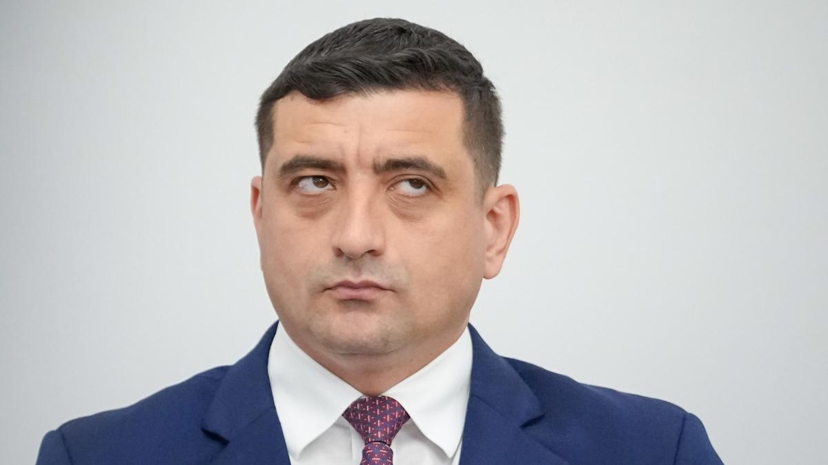 George Simion candideaza singur pentru sefia AUR