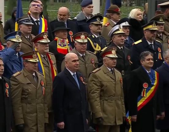 Iulian Fota despre huiduielile suveranistilor Grotesc si lipsa de patriotism