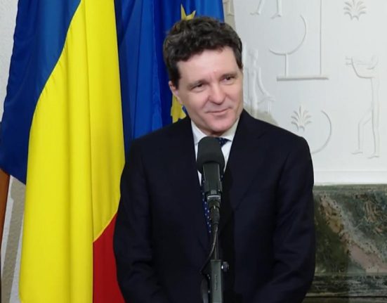 Nicussor Dan De la agonie la extaz e scurt