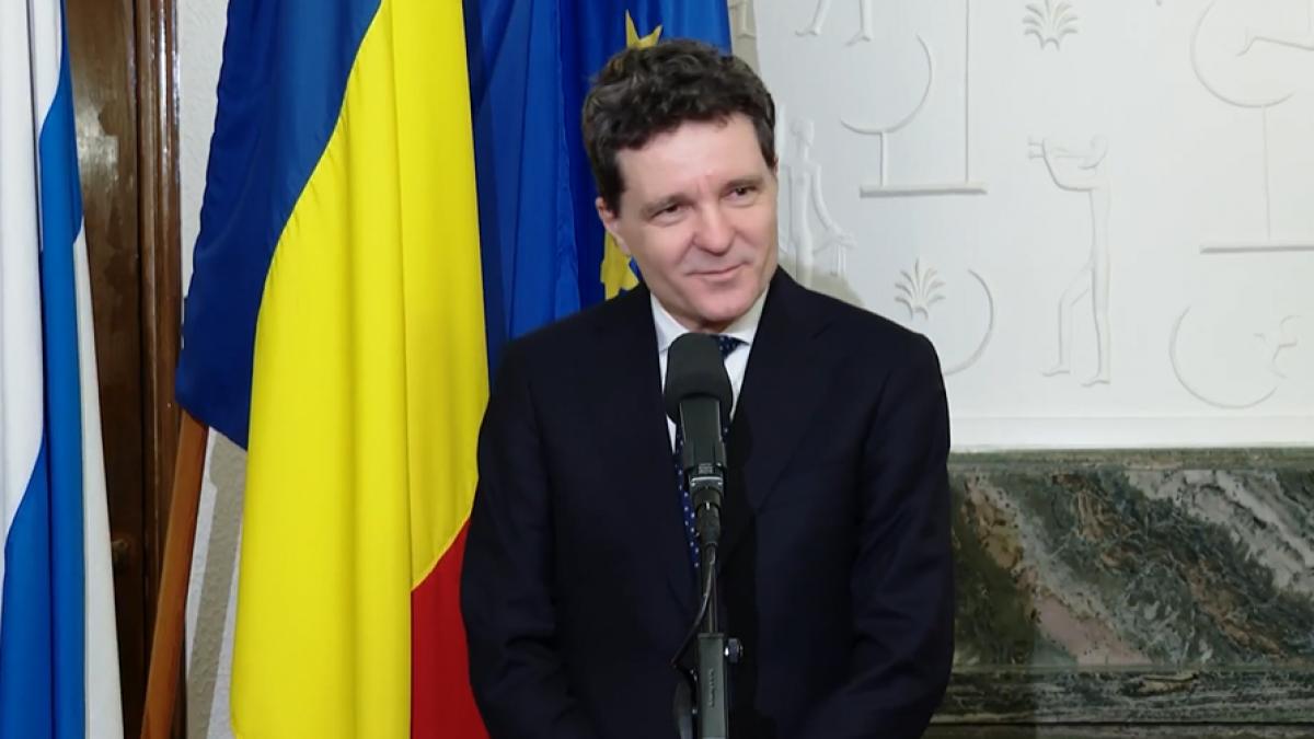 Nicussor Dan De la agonie la extaz e scurt