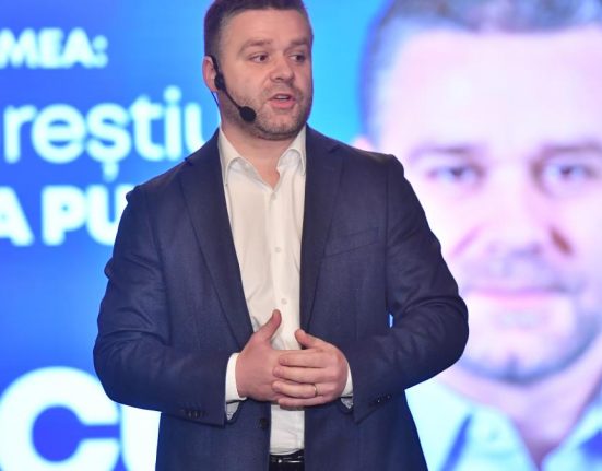 PSD a solicitat indepertarea unui afis electoral cu Ciprian Ciucu