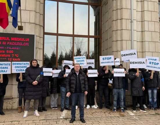 PUSL cere demisia Dianei Buzoianu Nu poti abandona 100000 de oameni fara apa